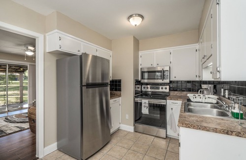 Shreveport House | Grill, Relax, or Play at Home Away From Home