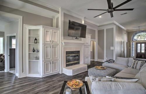 Walden on Lake Conroe House | Grills and Boat Dock Comfy Cove on Lake Conroe