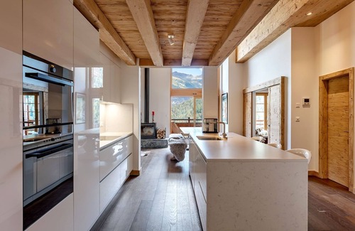 Grimentz Ski Chalet | Grimentz - Superb Penthouse, Best Location, Ski-In/Out, Next To Piste & Village!