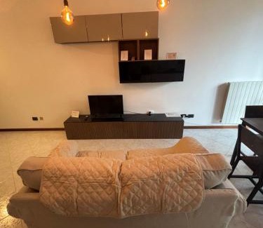 Caselle Lurani House | Grinder House