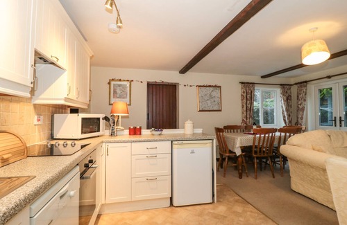 Bedchester Cottage | GRIST MILL COTTAGE, pet friendly, with open fire in Fontmell Magna