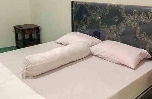 Madiun Hotel | Griya Fadamas Syariah near Taman Hijau Demangan Madiun Mitra RedDoorz