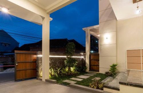 Genitri Villa | Griya Genitri