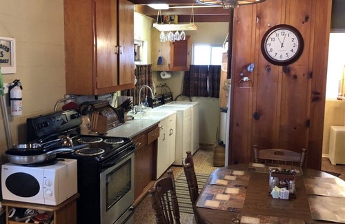 Long Barn Cabin | Grizzly Bear Lodge - just fully remodeled!