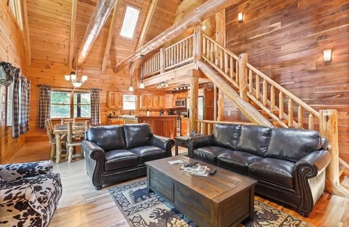 Logan Cabin | Grizzly Ridge | Pool | Hot Tub