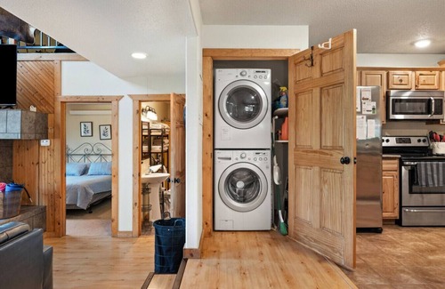 Lead Apartment | Grizzly Trail Lodge Executive Retreat