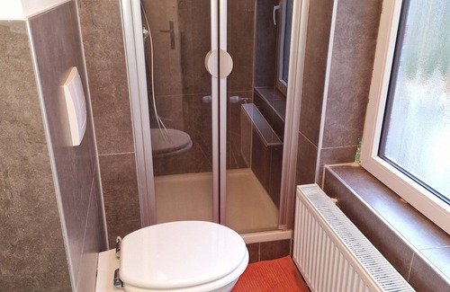 Nord-Mitte Apartment | Große Ferienwohnung mit Drei Schlafzimmern