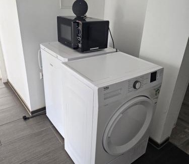 Besigheim Apartment | Große Ferienwohnung mit Küche in Besigheim - bis 8 Personen