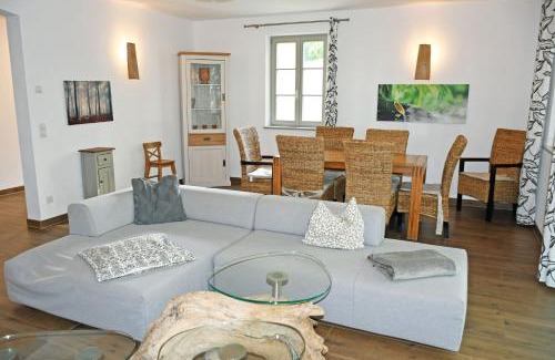 Ostseebad Baabe Apartment | großes Baaber Ferienhaus mit Sauna und Kamin R