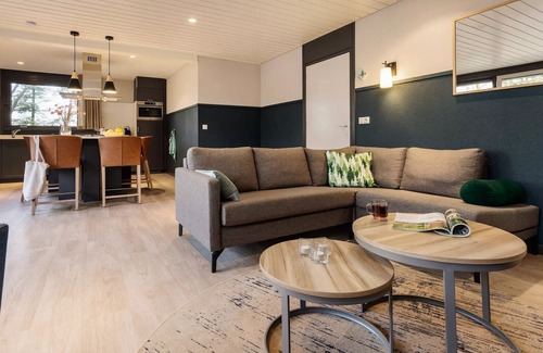 America House | Großes VIP-Cottage für 4 Personen