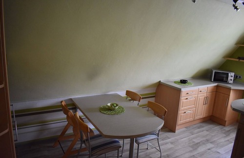 Affoldern Apartment | Großzügige Ferienwohnung am Affolderner See im 1. OG