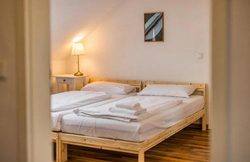 Zentrum-Suedost Apartment | Großzügige helle 3 Zimmer-Wohnung zentrumsnah