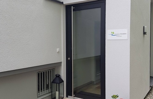 Gundelfingen an der Donau Apartment | Großzügiges 4-Sterne Ferienhaus mit moderner Ausstattung in direkter Flusslage -perfekt für einen Besuch im LEGOLAND