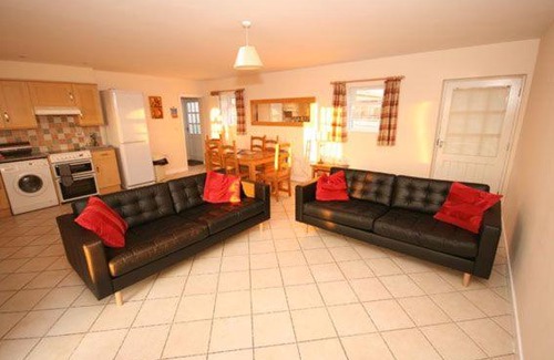 Ivinghoe House | Grooms Cottage