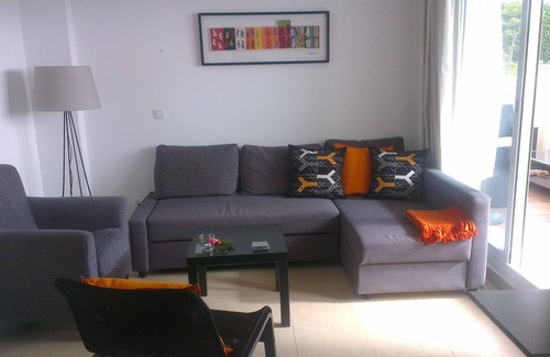 Benagalbon Apartment | Groot balkonterras | Añoreta Golf | zeezicht | zwembad | wifi | parkeergarage