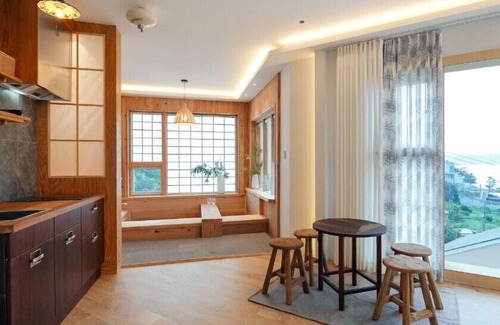 Sibang-ri House | Groove-in Cafe Pension