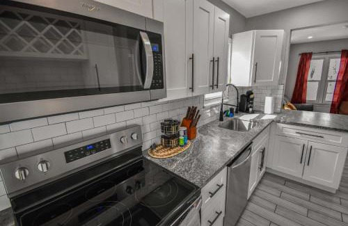 Washington Park West House | groovy apartment in the heart of the city
