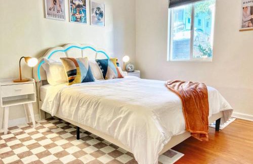 North Park Apartment | Groovy Getaway Retro Vibes In North Park, Sd