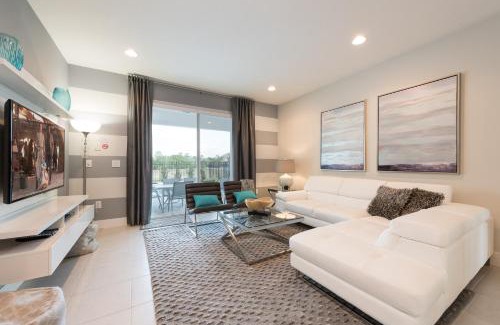 West Kissimmee Villa | Groovy Mouse House with private pool