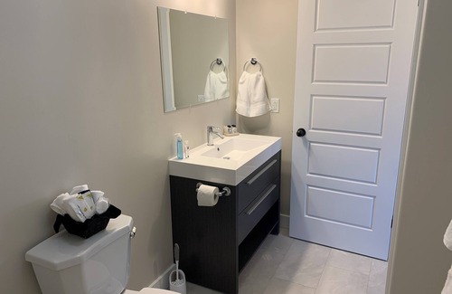 Rocky Harbour Apartment | Gros Morne Coastal Suites #4