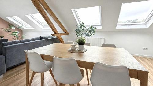 Krefeld Apartment | Grosses Loft Apartment im Denkmal zentral in Krefeld
