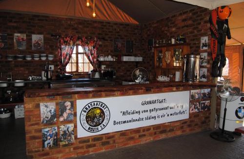 Magaliesberg Apartment | Grotto to Gravel