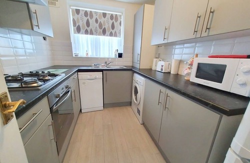 Bobbing Apartment | Ground floor 2-Bedroom flat with Superfast Wi-Fi