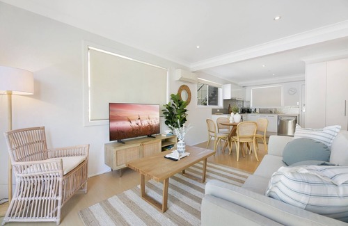 Gold Coast Apartment | Ground Floor 2-Bed Mermaid Beach Pad with Parking