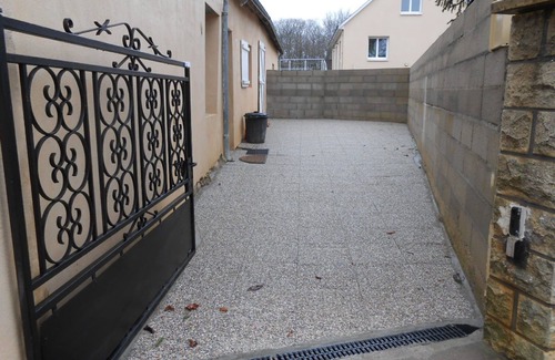 Auzouer-en-Touraine House | Ground floor accommodation with small courtyard, municipal swimming pool 2 mins