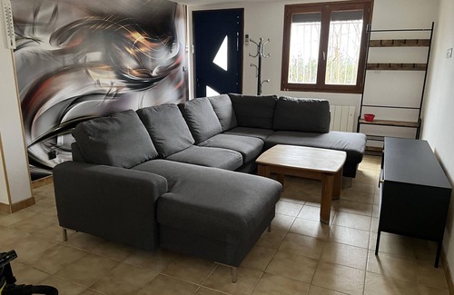 Larmy Apartment | Ground floor apartment in a country villa - independent access