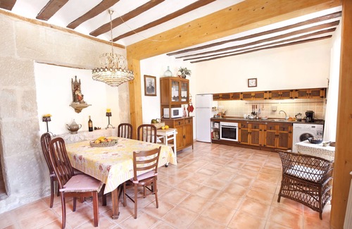 Sajazarra Apartment | Ground floor apartment in mansion in the Rioja