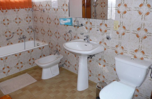 Excenevex Cabin | GROUND-FLOOR APARTMENT IN HOUSE NEAR SANDY BEACH