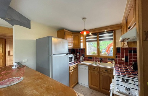 Serraval Apartment | Ground floor apartment of the chalet CRES with swimming pool - jacuzzi