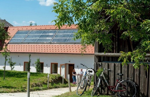 Weitersfeld Apartment | Ground floor/barrier-free vacation apartment with cozy Swedish stove