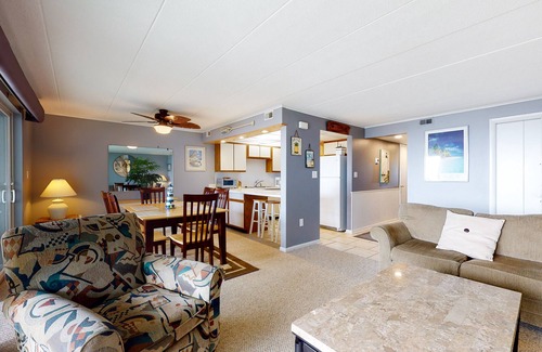 Midtown Ocean City Condo | Ground-Floor, Bayside Condo with Patio, WiFi, Central AC, W/D & Shared Pool