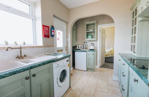 Bridlington Apartment | Ground Floor Beachfront Apartment, Amazing Views