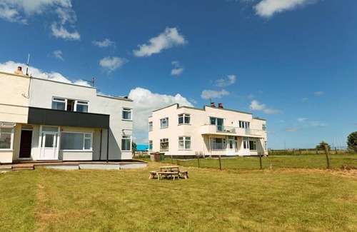 Bridlington Apartment | Ground Floor Beachfront Apartment, Amazing Views