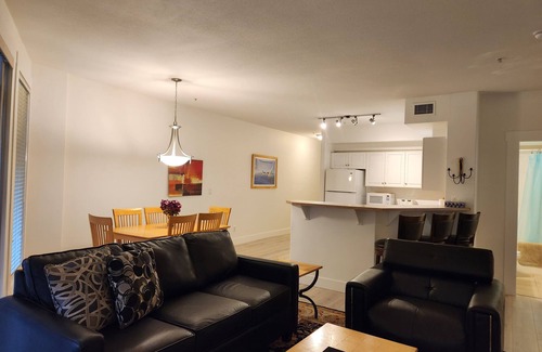 North End Condo | Ground Floor Condo in the Discovery Bay Resort- 90 Day Min -