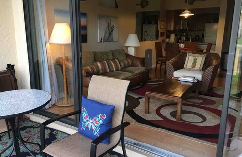 Central Naples Condo | Ground Floor Condo in the Prestigious World Tennis Club