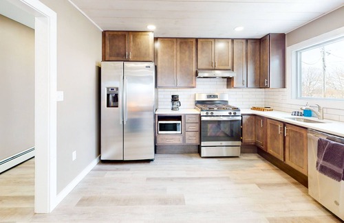 Lubec Apartment | Ground-floor duplex with ocean view, deck & firepit - walk to all of town