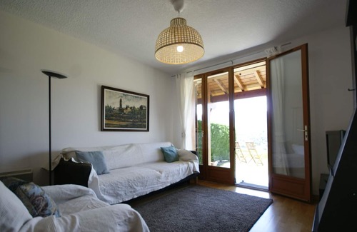 Saillagouse Apartment | Ground floor in La Cerdaña. Garden, swimming pool and fantastic views