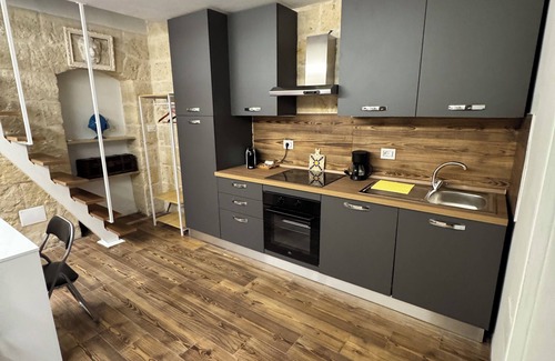 Corato Apartment | Ground floor loft, Street parking Ideal for capacity: up to 4 people
