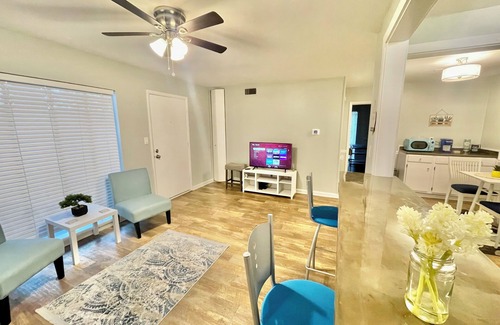 Hoover Apartment | Ground floor lovely 1-bedroom condo in fabulous Hoover with full kitchen
