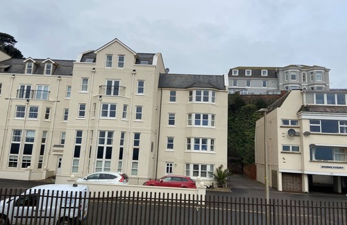 Dawlish Apartment | Ground Floor Sea Front Apartment