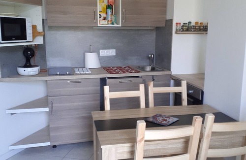 Tence Apartment | Ground floor studio for 2 to 4 people in the center of Tence