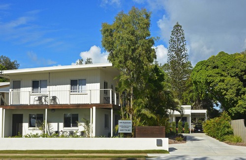 Urangan Apartment | Ground Floor with Water Views