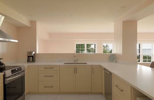 Little Pond Apartment | Ground level 2 bedroom with wrap around porch