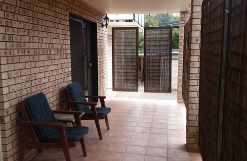 Dalmeny Apartment | Ground level studio in Dalmeny Shores