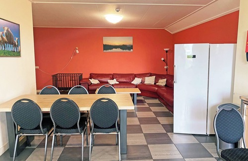 Sint Annaparochie House | Group accommodation in Friesland on Blikvaart