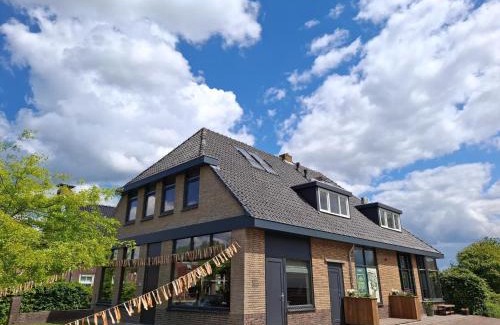 Scherpenzeel House | Group accommodation for 36 guests